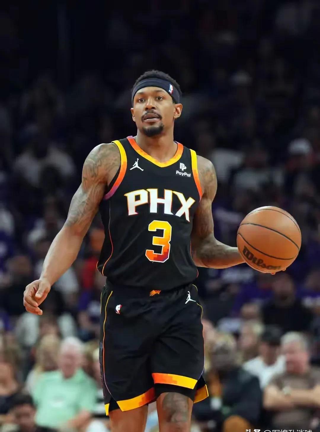 平博体育sport-浓眉哥回归赛场，回归赛场首场状态亮眼，雄鹿观众沸腾！的简单介绍-平博体育sport